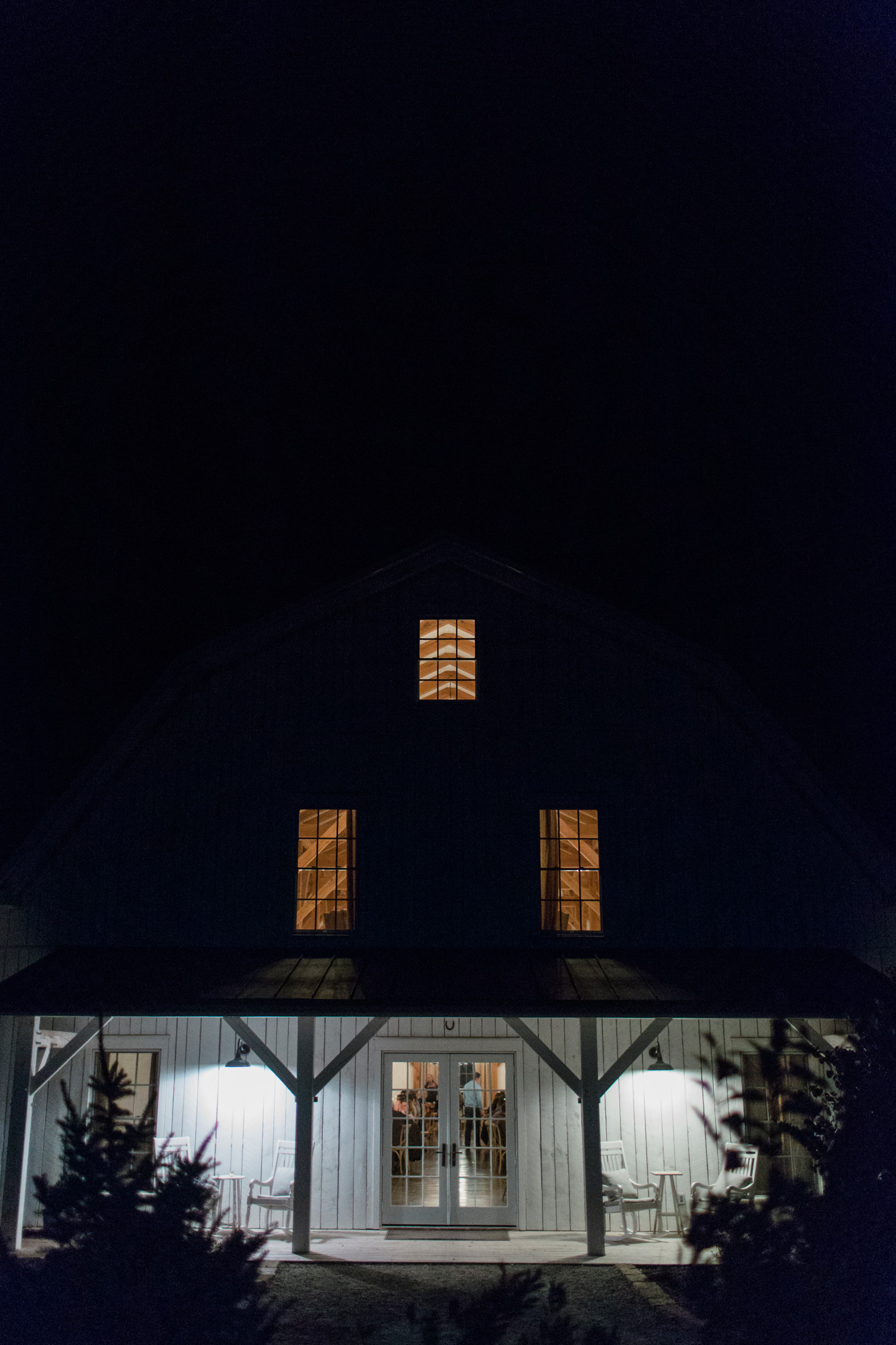 An evening at Blue Bell Farms dinner as they hosted their fire dinner captured by Love Tree Studios.