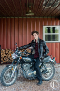 motorcycle, senior portrait, senior pictures, missouri senior photographer, motorcycle senior photos, james dean