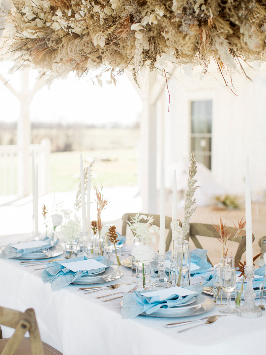 A Missouri wedding table at Blue Bell Farm by Love Tree Studios.