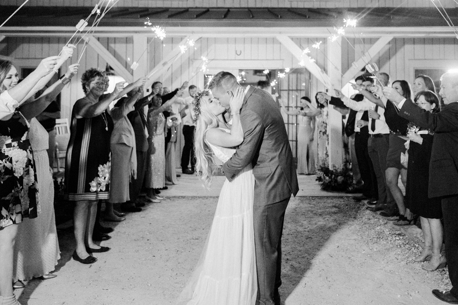 A wedding at Blue Bell Farm in Fayette Missouri by wedding photographer Love Tree Studios.