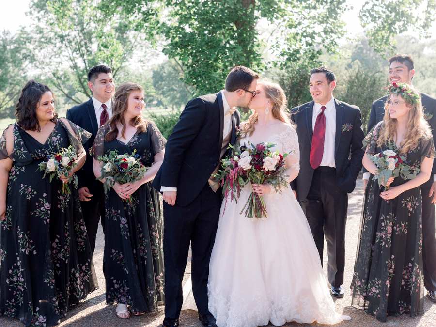 A beautiful wedding celebration at the Columbia Country Club by Missouri wedding photographer Love Tree Studios.