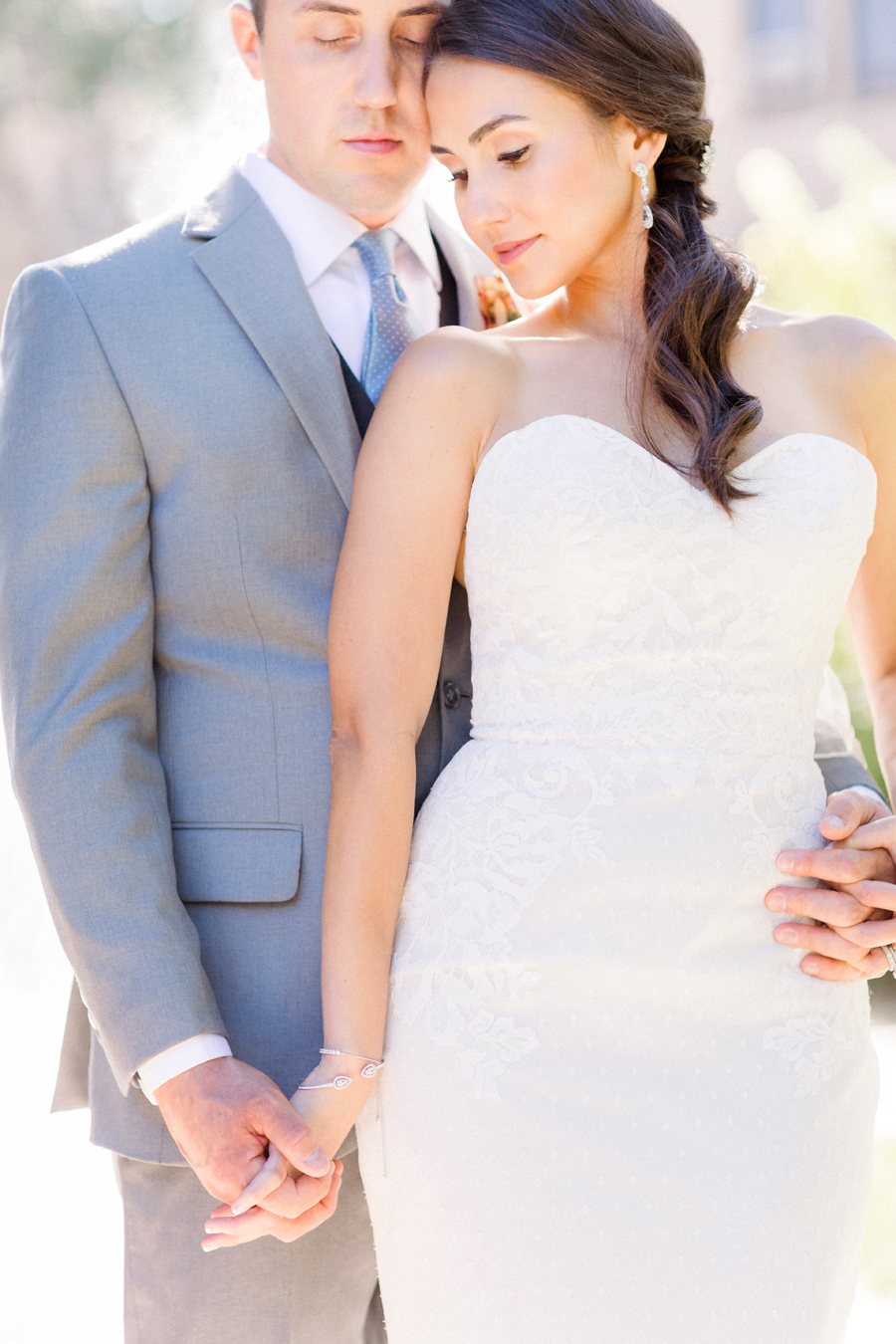 An intimate country club wedding in Columbia, Missouri.