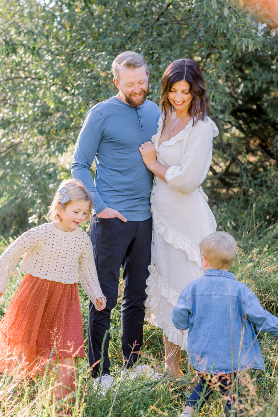Hallsville Missouri Family Photographer Love Tree Studios captures a beautiful family session.