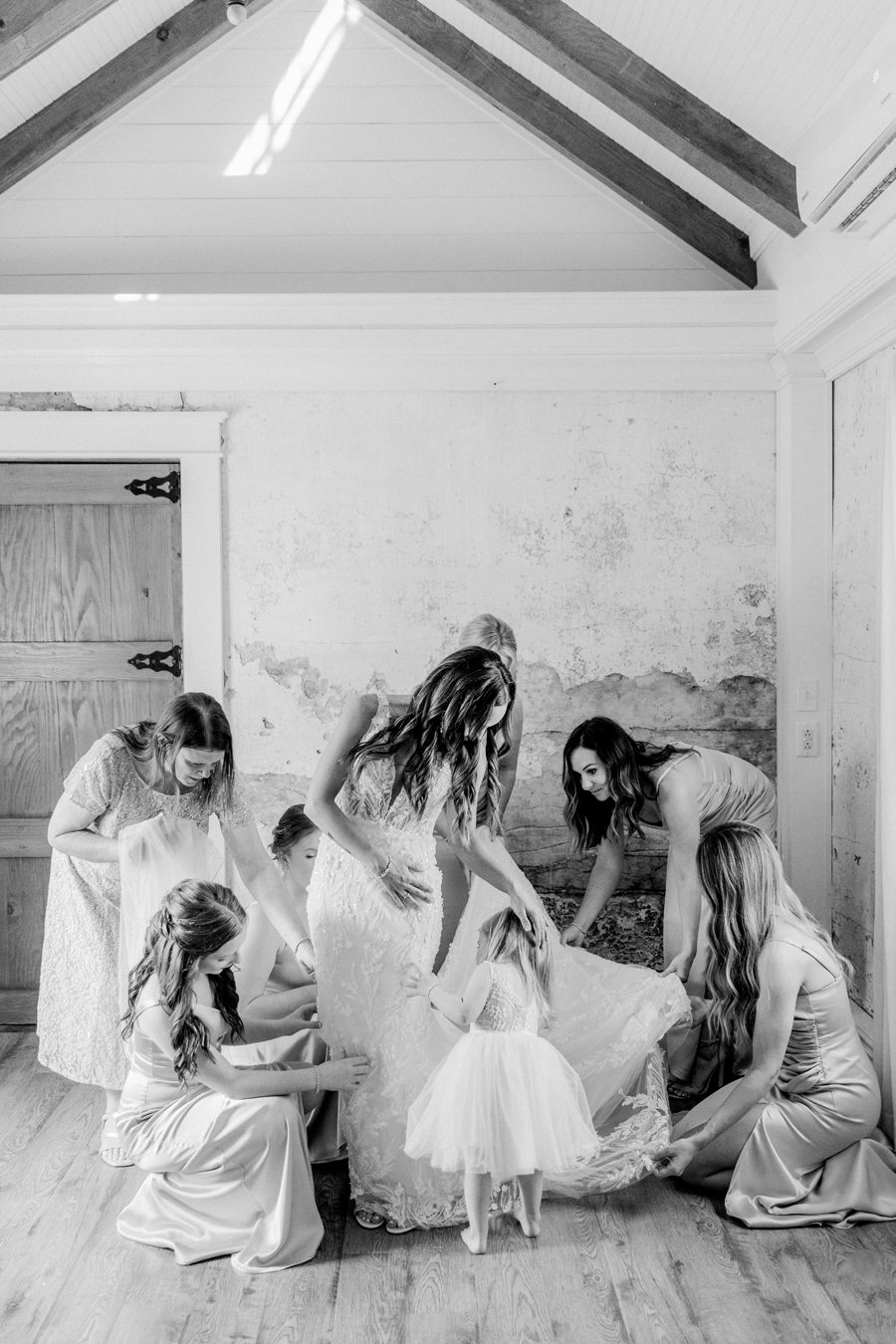 A Wildcliff Wedding in Blackwater, Missouri by Columbia, MO photographer Love Tree Studios.