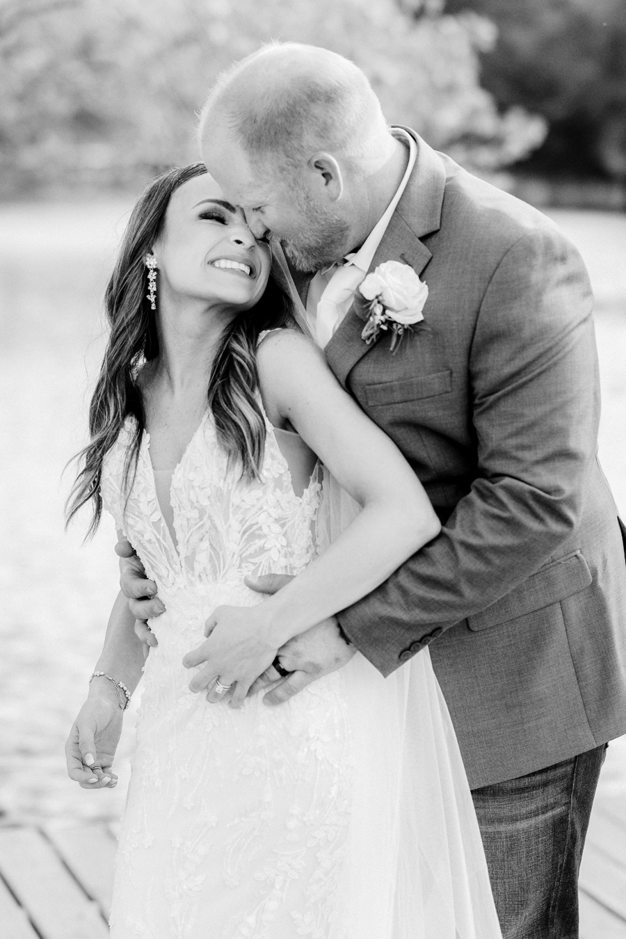 A Wildcliff Wedding in Blackwater, Missouri by Columbia, MO photographer Love Tree Studios.
