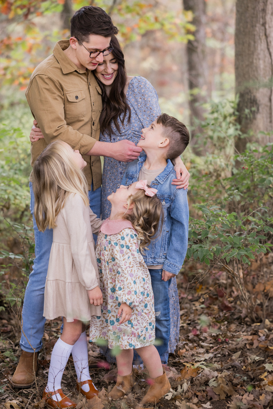 A rainy family portrait session in Columbia, Missouri by Love Tree Studios.