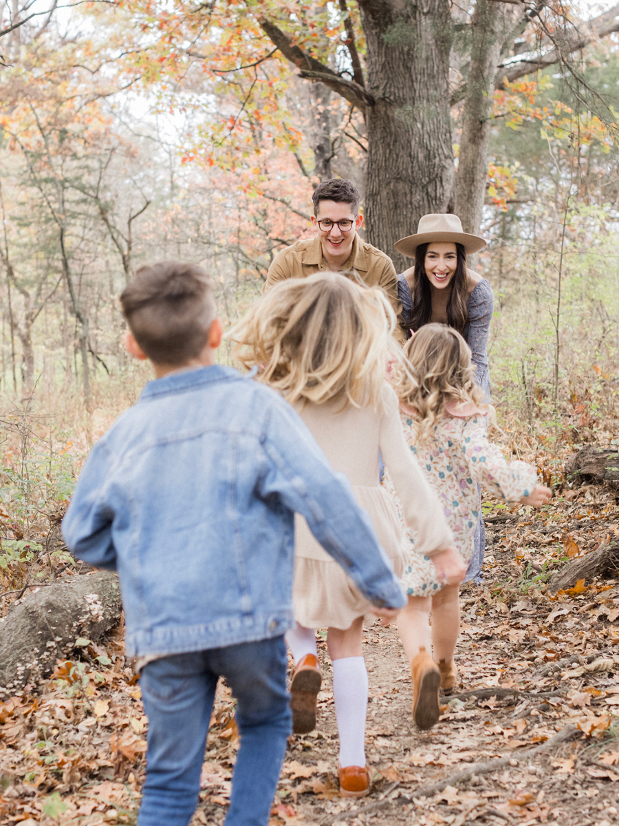 A beautifully rainy family portrait session in the autumn in Columbia, Missouri by Love Tree Studios.