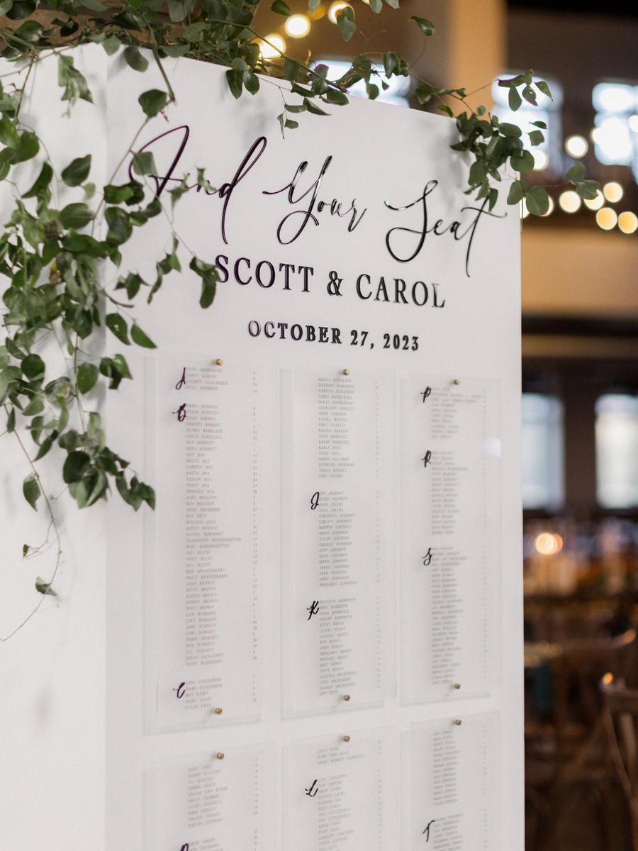 Reception details at a Jefferson City wedding photographed by Love Tree Studios.