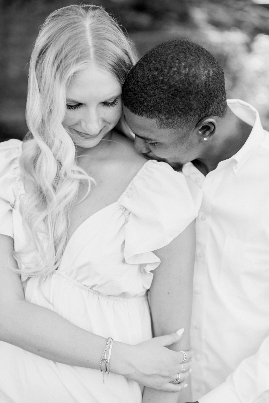 A jefferson city engagement session by Love Tree Studios.