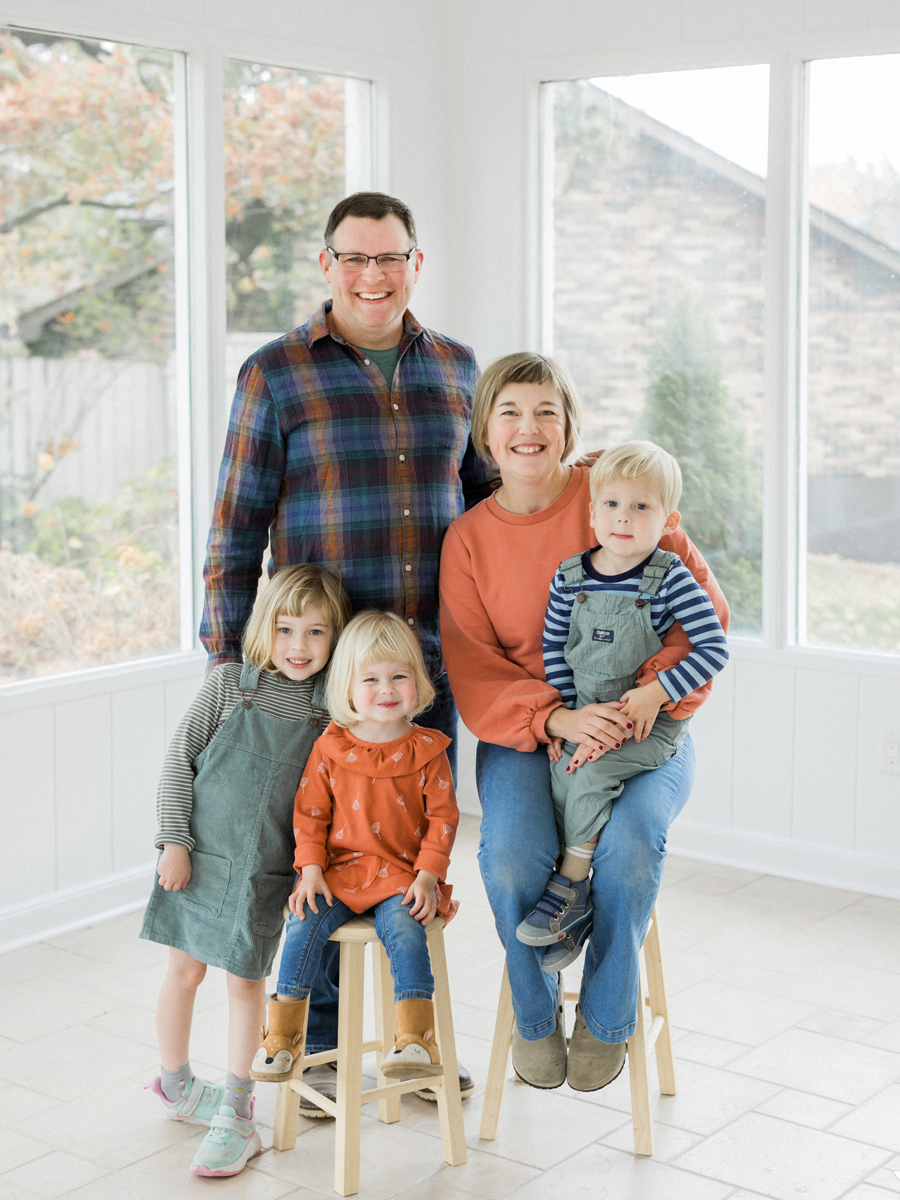 Studio family portrait fun with the Hansum family at Love Tree Studios.