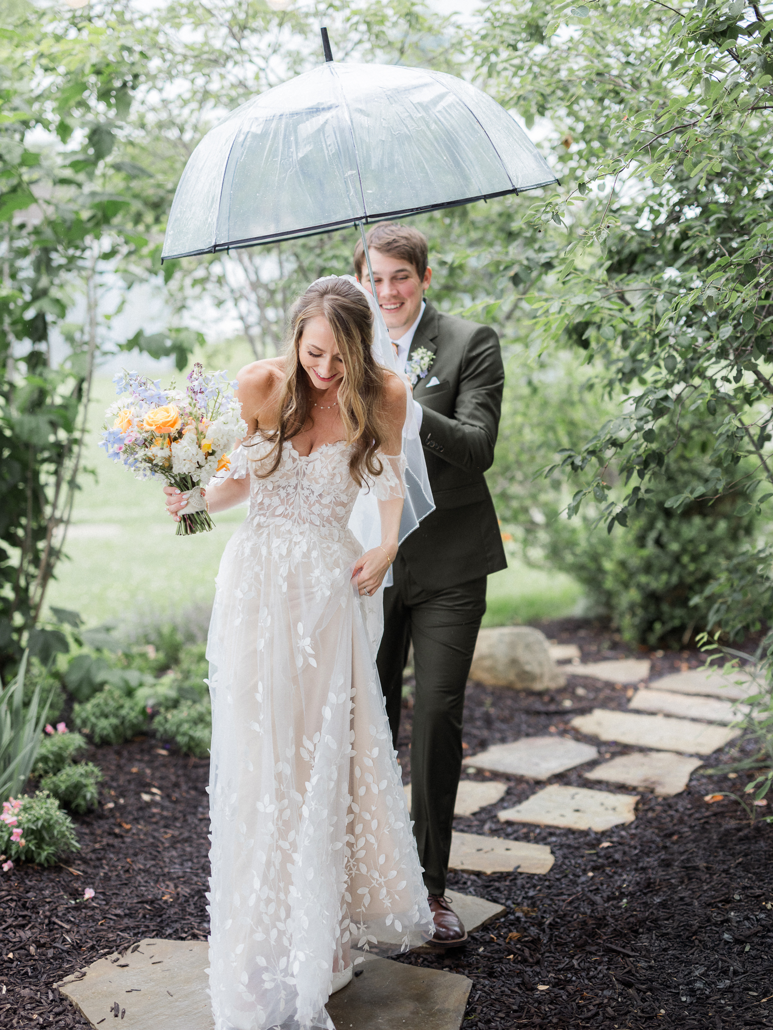 A little rain couldn’t dampen their joy—just one more reason their Blue Bell Farm wedding felt like pure magic.